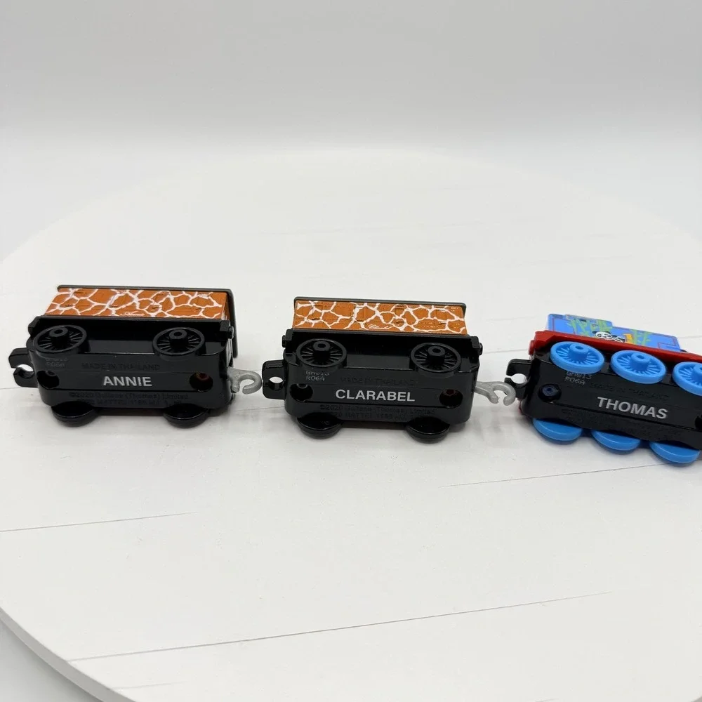 Thomas & Friends Take N Play Along Diecast Train THOMAS, ANNIE & CLARABEL